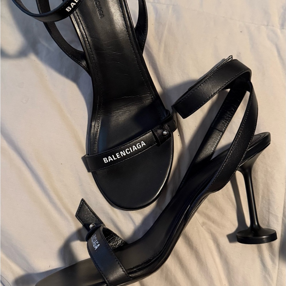 Balenciaga Black Minimalist sandal with Ankle Strap - Picture 2 of 5